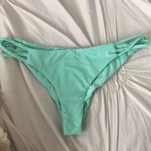 frankie’s bikini bottoms